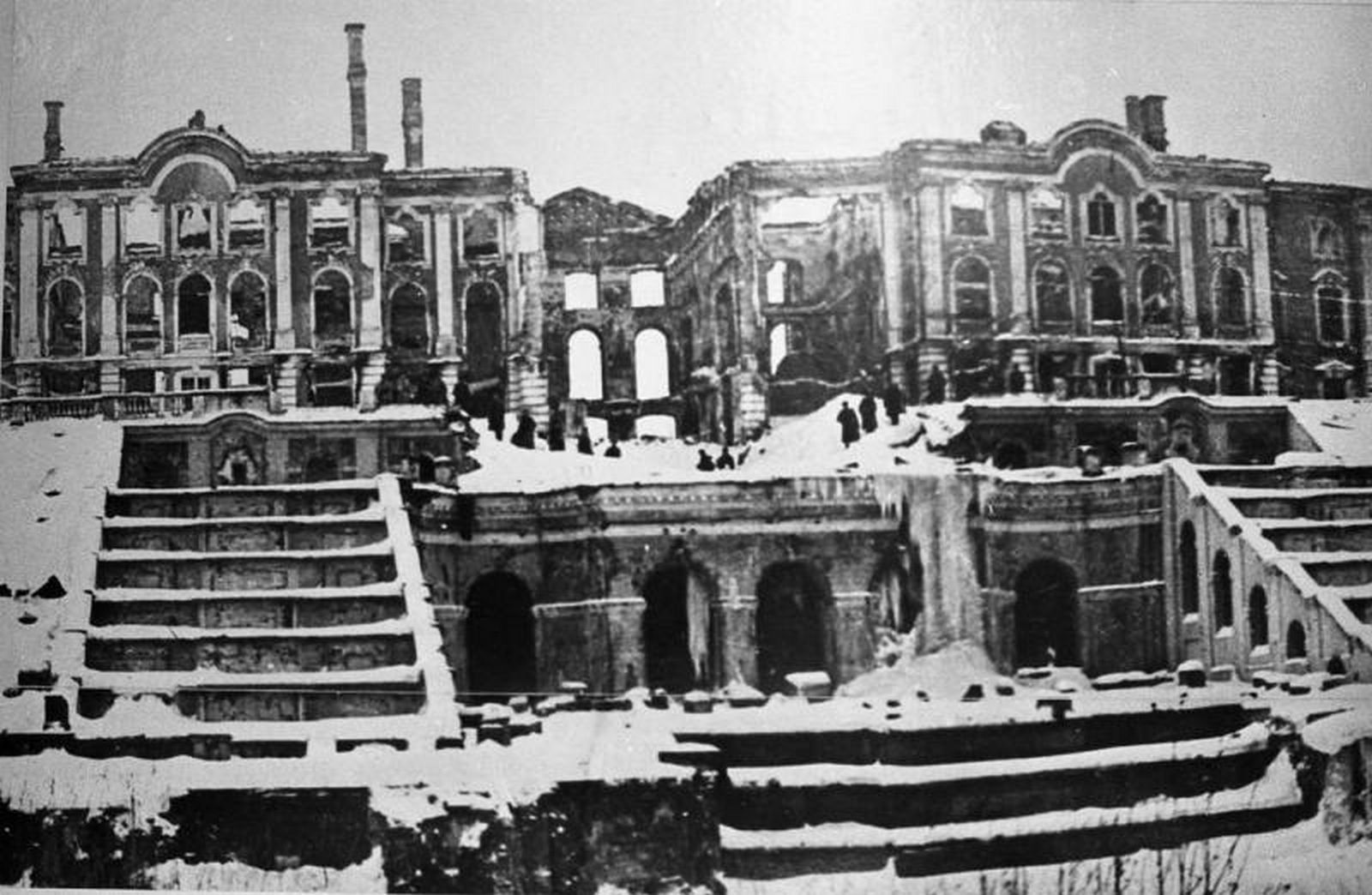 зимний дворец в блокаду ленинграда