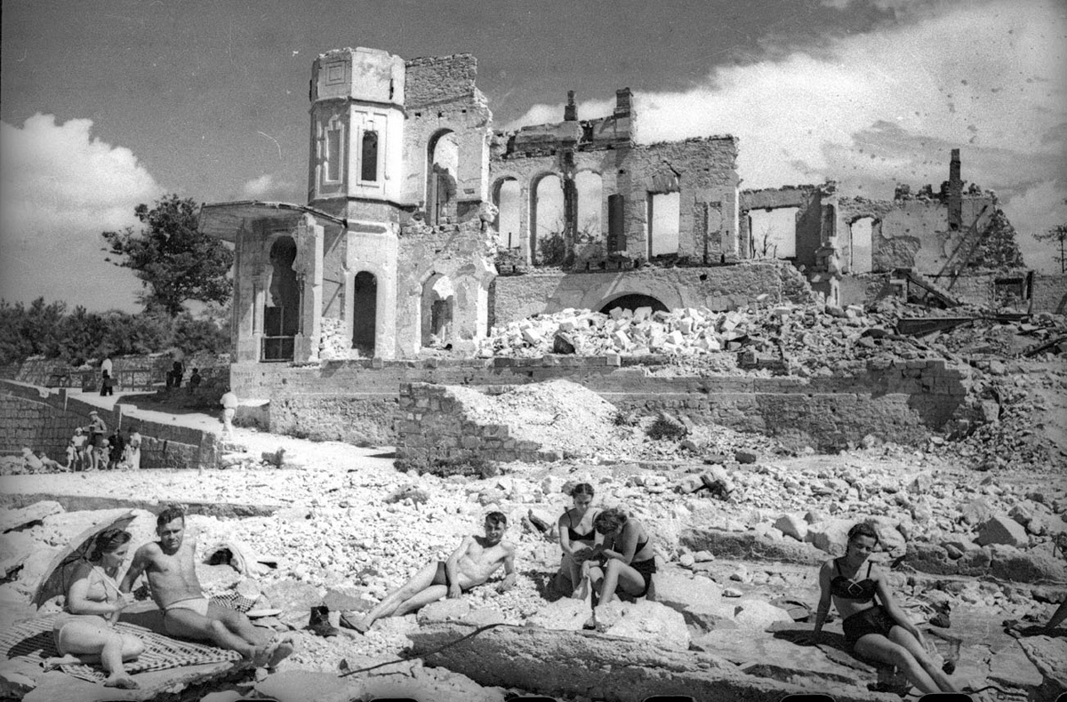 Севастополь 1944 год. Севастополь 1944. Освобожденный Севастополь. Май 1944. Разрушенный Севастополь 1944.