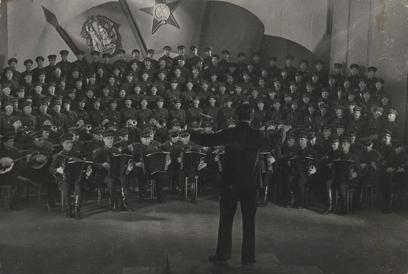 «А.В. Александров и ансамбль песни и пляски Красной Армии.»
