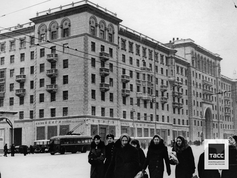 Улица Горького, Москва