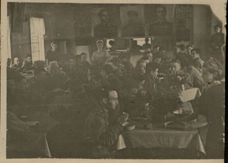Image: Dinner Officers