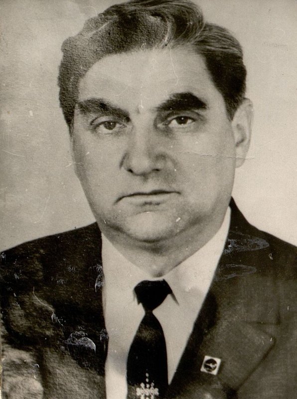 Фотография: Старший лейтенант командир огневого взвода Беседовский Е.К.