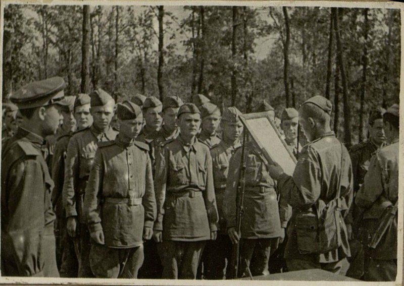 Фотография: Принятие военной присяги