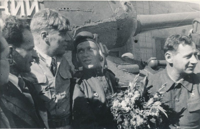 The ceremony of handing over the heavy tank IS-2 "Vladimir Mayakovsky" 