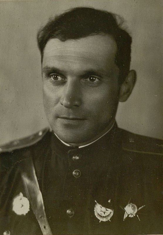 Фотография: Гвардии полковник Иванов Георгий Александрович. Командир 5 Гвардейской Валдайской истребительной авиационной дивизии