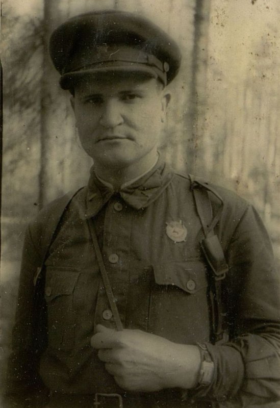 Фотография: Командир передового батальона в полку капитан Крелин
