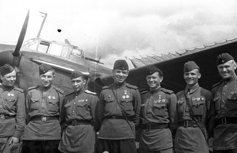 «Центральный фронт. Лётчики полка героя Советского Союза М.М.Воронкова.»