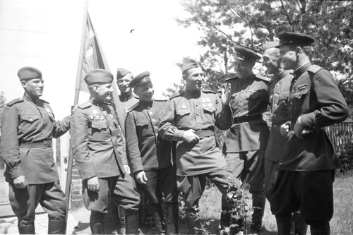 Участники штурма рейхстага и установки (водружения) Знамени Победы 1 мая 1945 г.