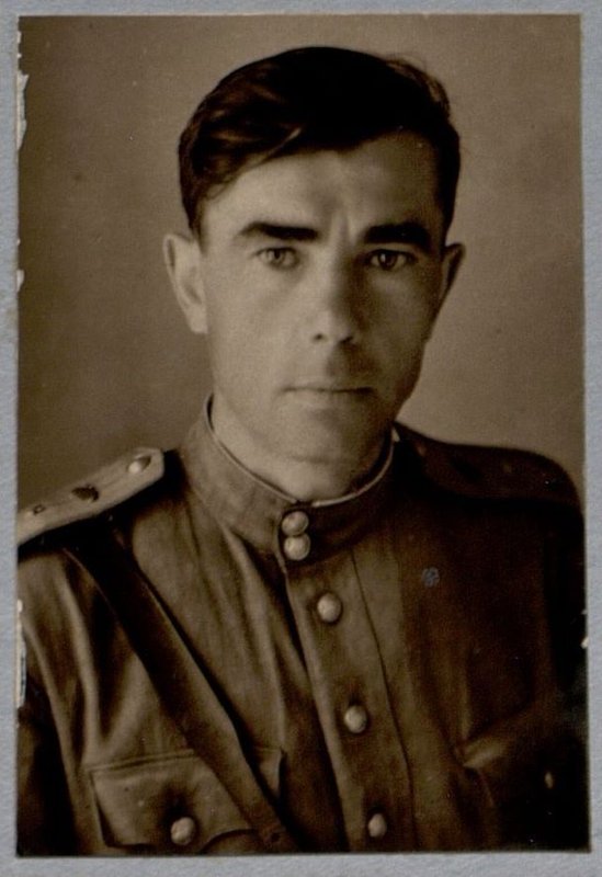Фотография: Командир роты Г.С.М. старший лейтенант Архипов К.И.