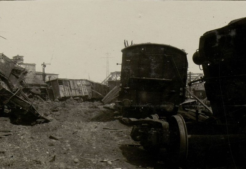 Фотография: Результаты бомбардировочных действий нашей авиации по Железнодорожному узлу Кенигсберг