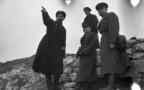 Полковник Павел Горпищенко и генерал-лейтенант Аркадий Хренов на Сапун-горе