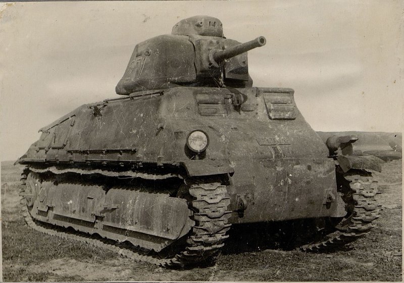 Фотография: Средний танк "COMYA-35S" (французский)