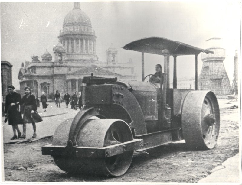 Rolling up the shell hole on St. Isaac's Square (asphalting)