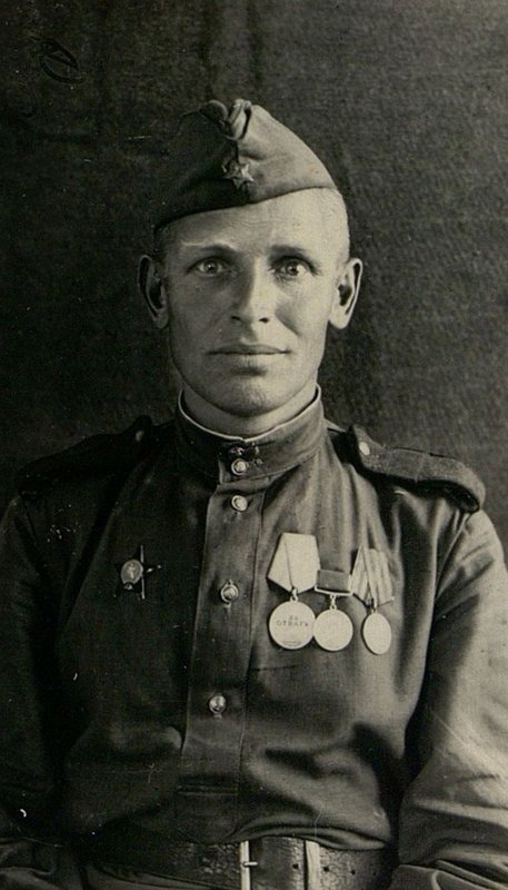 Фотография: Старший сержант Петр Алексеевич Хромушкин, ветеран дивизии