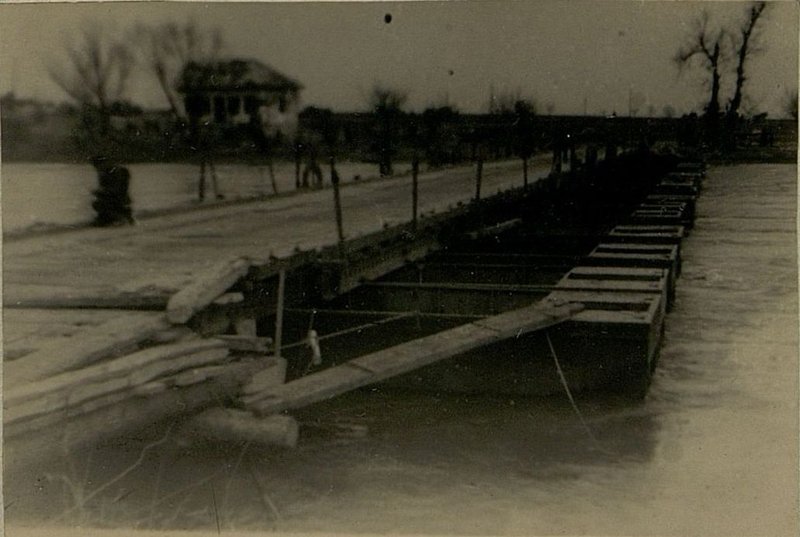Фотография: 45 тн. мост через реку Грон в районе Калница. Вид с правого берега