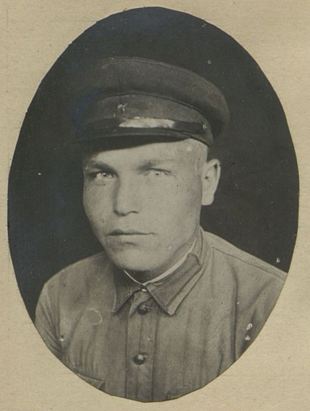 Фотография: Смирнов Семен. Исполняет обязанности делопроизводит. Советник секретного Сектора