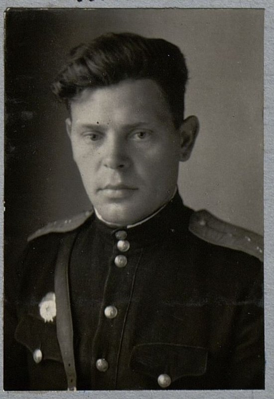 Фотография: Командир 4 батальона гвардии капитан Богуславский Н.Г.