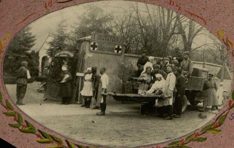 Фотография: Поступление раненых
