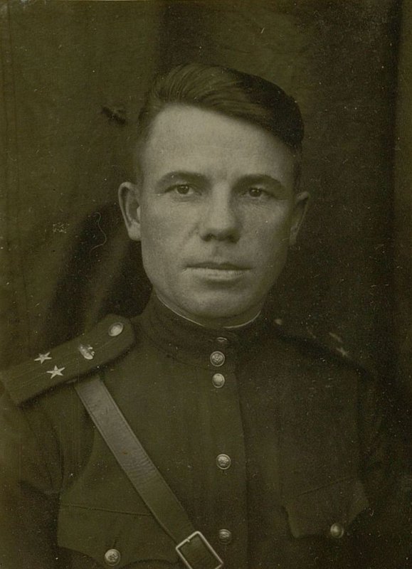 Фотография: Подполковник Пеньков Петр Трофимович. Начальник штаба Управления Командующего бронетанковыми и механизированными войсками 34 армии
