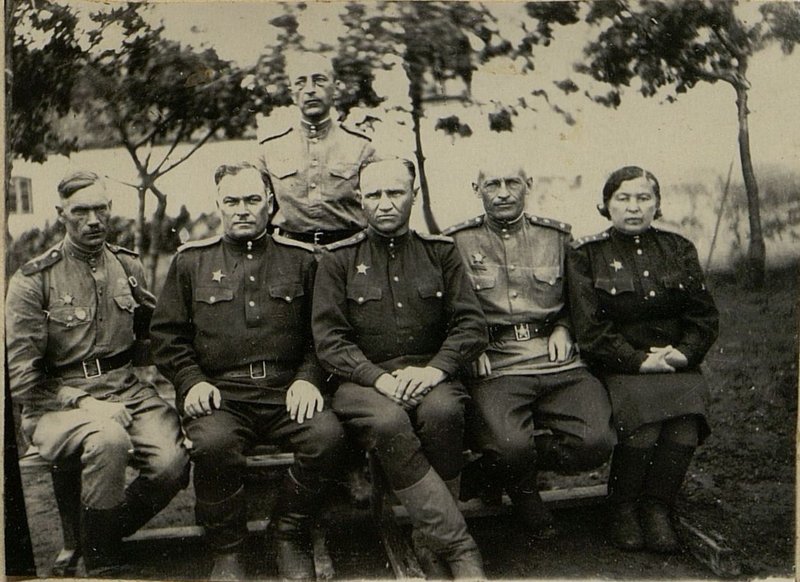 Image: A group of hospital personnel, awarded the orders of the Soviet Union