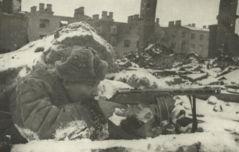 The town of Velikiye Luki is liberated. Scout, Sergeant Major C. Gaygabulov