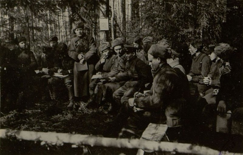 Фотография: Партийное собрание Управления бригады