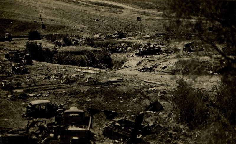 Image: Tanks and vehicles destroyed by air arm at the crossing at Troitsa