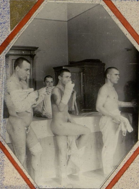 Фотография: Выдача чистого белья