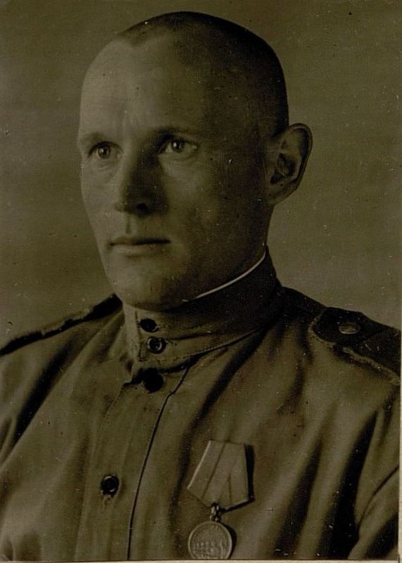 Фотография: Шофер ефрейтор Мельник