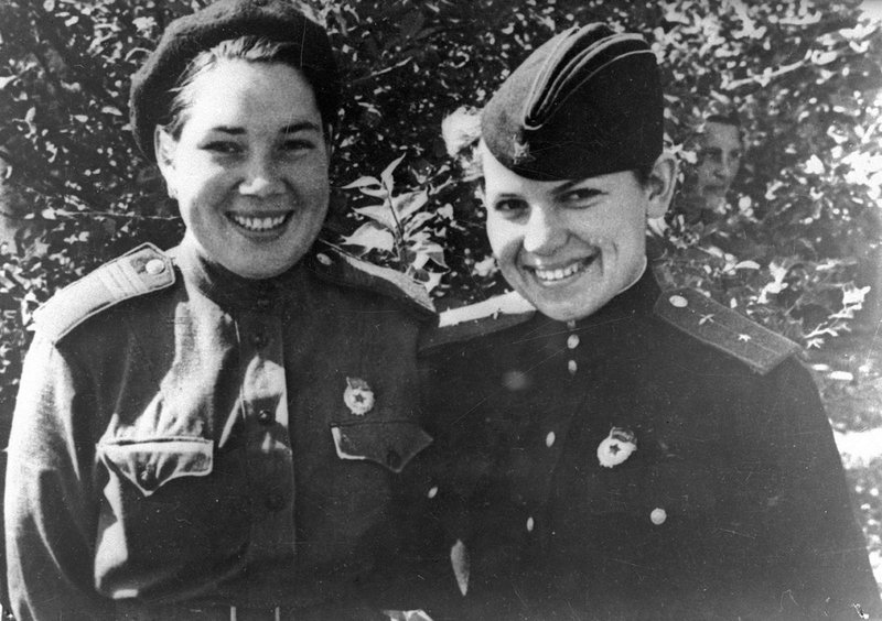 Navigator Elena Salikova and pilot Anna Vysotskaya. Novorossiysk