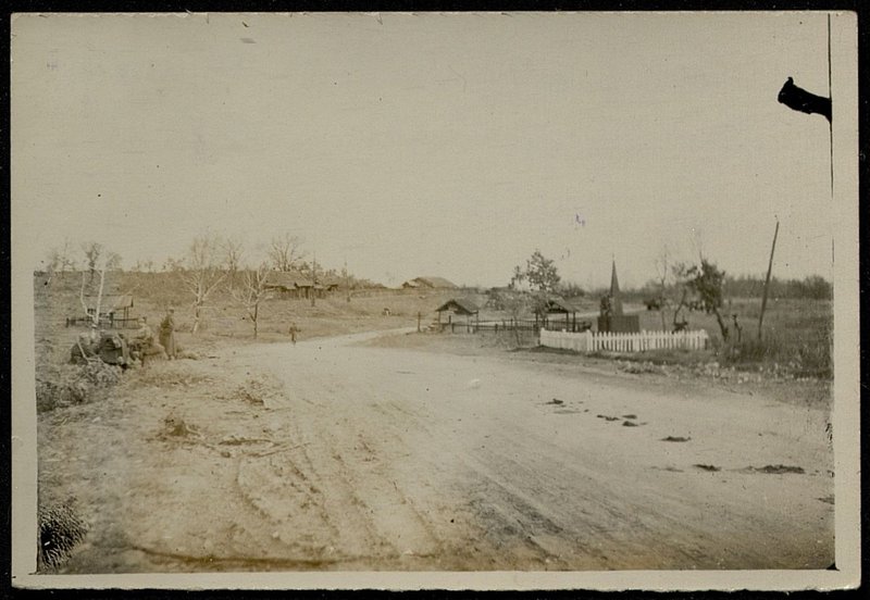 Original image: Mass grave with a monument, Shatoumyao village