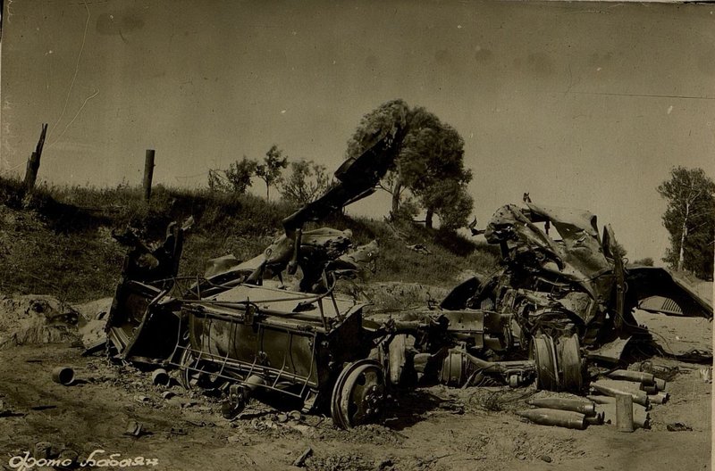 Image: A 7-ton car destroyed by PTABs in the Golovchin area Within a radius of up to 3 m from cars 25 craters