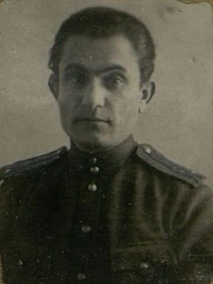 Фотография: Инспектор политотдела армии майор Гюльхасян Л.А.