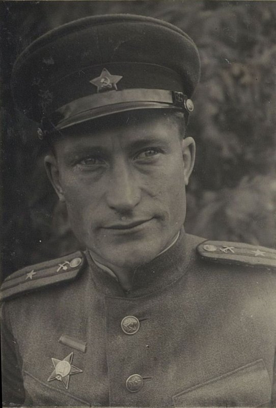 Фотография: Командир 90 ОШИСБ (Штурмовой инженерно-сапёрный батальон). Майор: Киберев