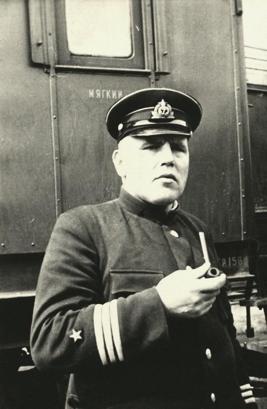 Commander of the 402nd division 101st Naval Brigade of the Railway Artillery of the Baltic Fleet Tupikov Y.D. The Red Banner. The Baltic Fleet