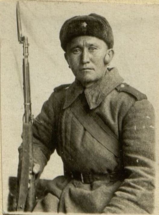 Фотография: Красноармеец Собралиев