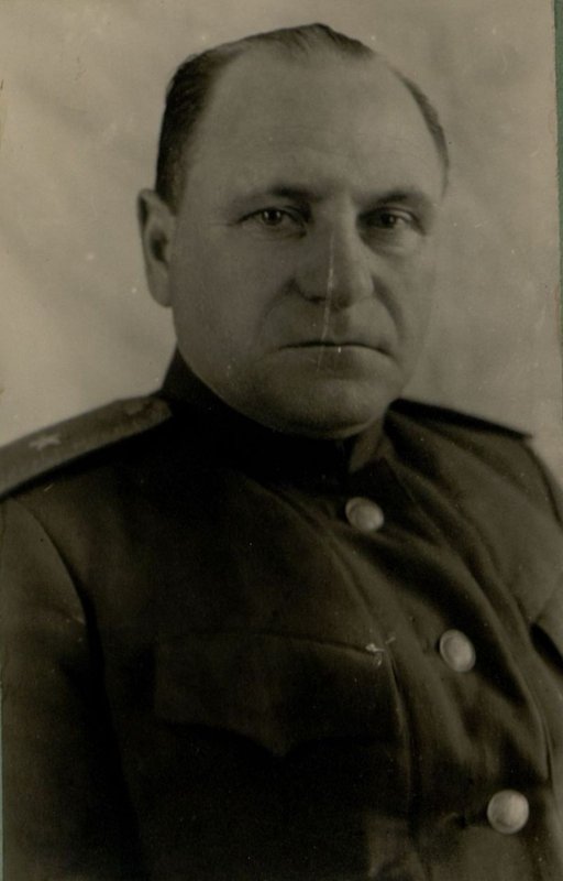 Фотография: Начальник связи 13 армии генерал-майор войск связи Ахременко И.Ф.