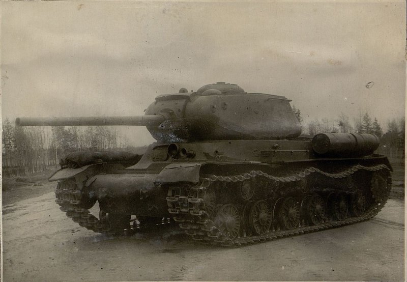 Image: Heavy tank IS-85