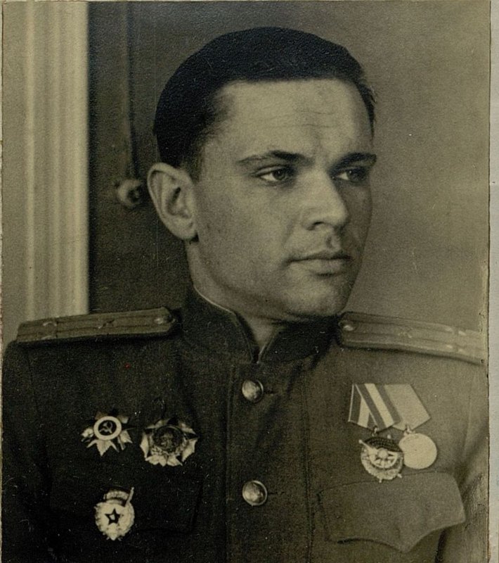 Фотография: Командир 1394 АЗПСП (зенитно-артиллерийского полка) Гвардии подполковник Шеметков Александр Лаврентьевич