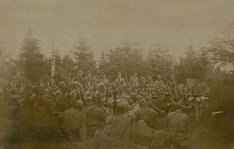 Фотография: Торжественное собрание батальона в день юбилея. 11 июля 1942 года