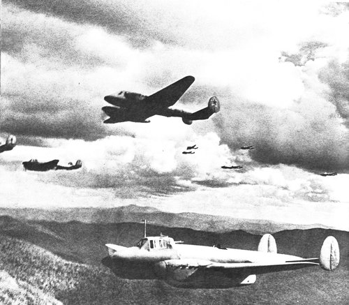 Пикирующие бомбардировщики Пе-2 1-го Дальневосточного фронта идут на выполнение боевого задания