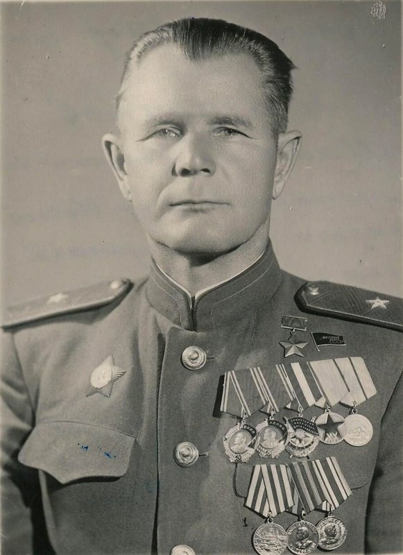 Герой Советского Союза, генерал-майор Батраков Матвей Степанович. Участник Великой Отечественной войны. Командир 756-го стрелкового полка