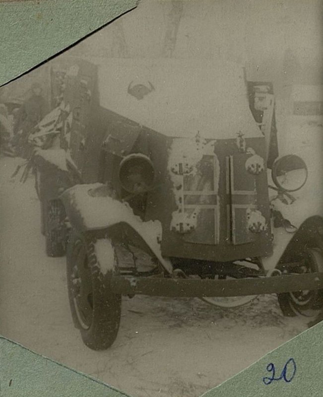 Фотография: Немецкая бронемашина, захваченная под городом Калинин