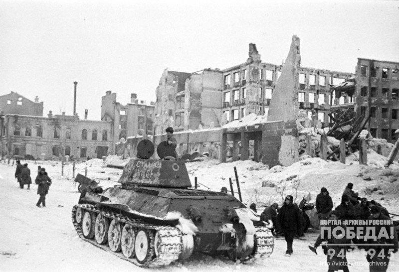 N-sk  brigade tanks entering the city of Stalingrad with a victorious flag