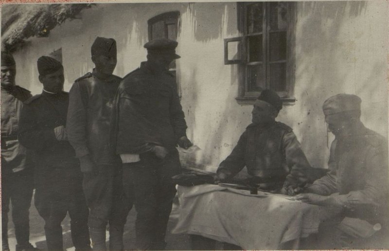 Image: Registration of the arrived wounded and sick