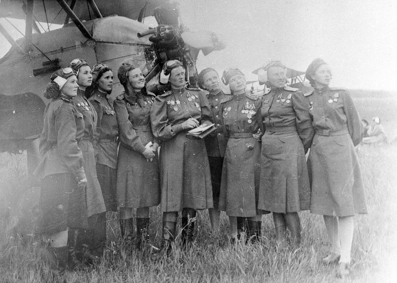 Pilots of the 46th Guards Aviation Regiment