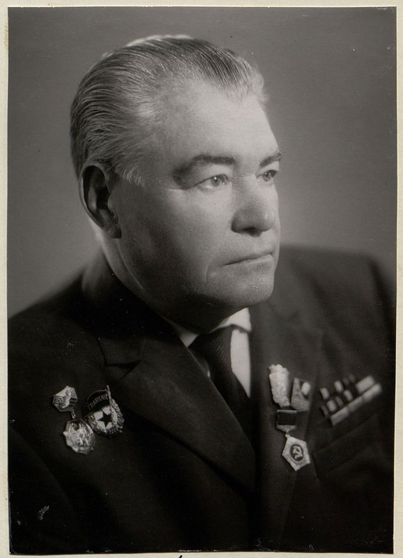 Image: Sanitary instructor of the battery of the Guards Senior of the medical service Sigaev S.F.