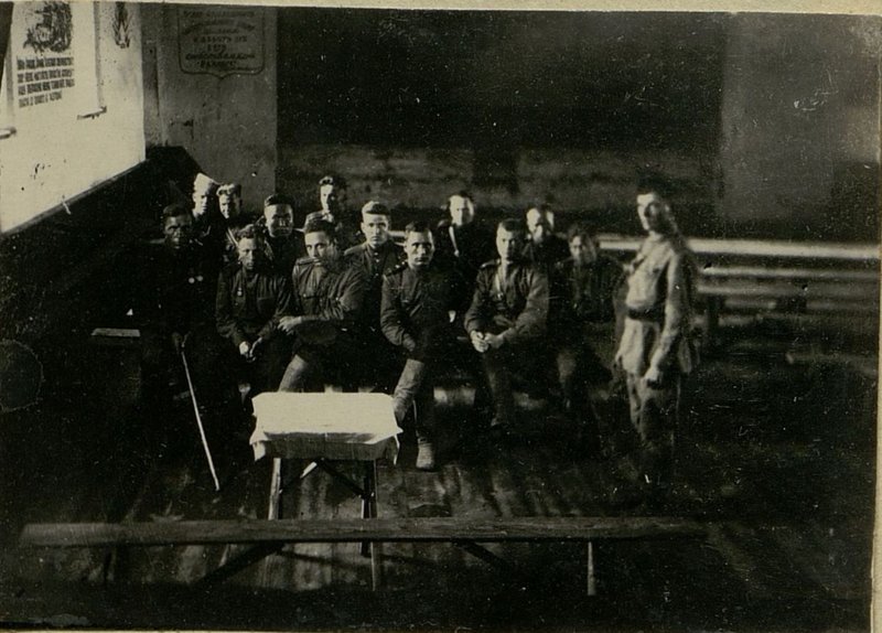 Image: Officer training of the wounded and sick. Lesson to study the order of Comrade Stalin No. 70