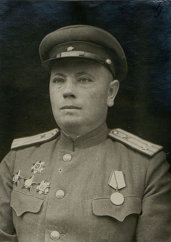 Фотография: Начальник разведовательного отделения подполковник Михайлов