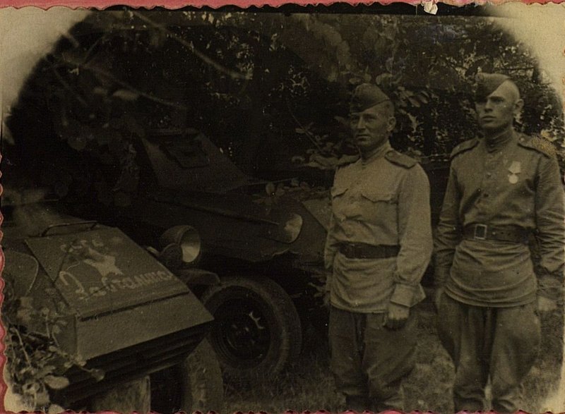 Image: Commanders of armored vehicles senior sergeants Romanov and Kornishin